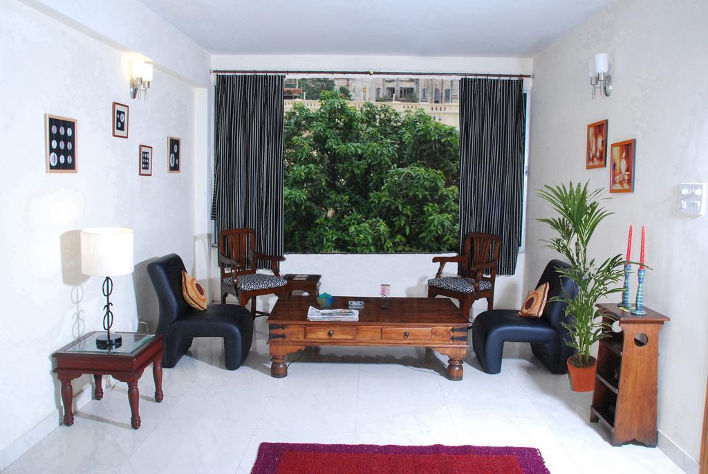 Red Arrow Residency Hotell Calcutta Exteriör bild